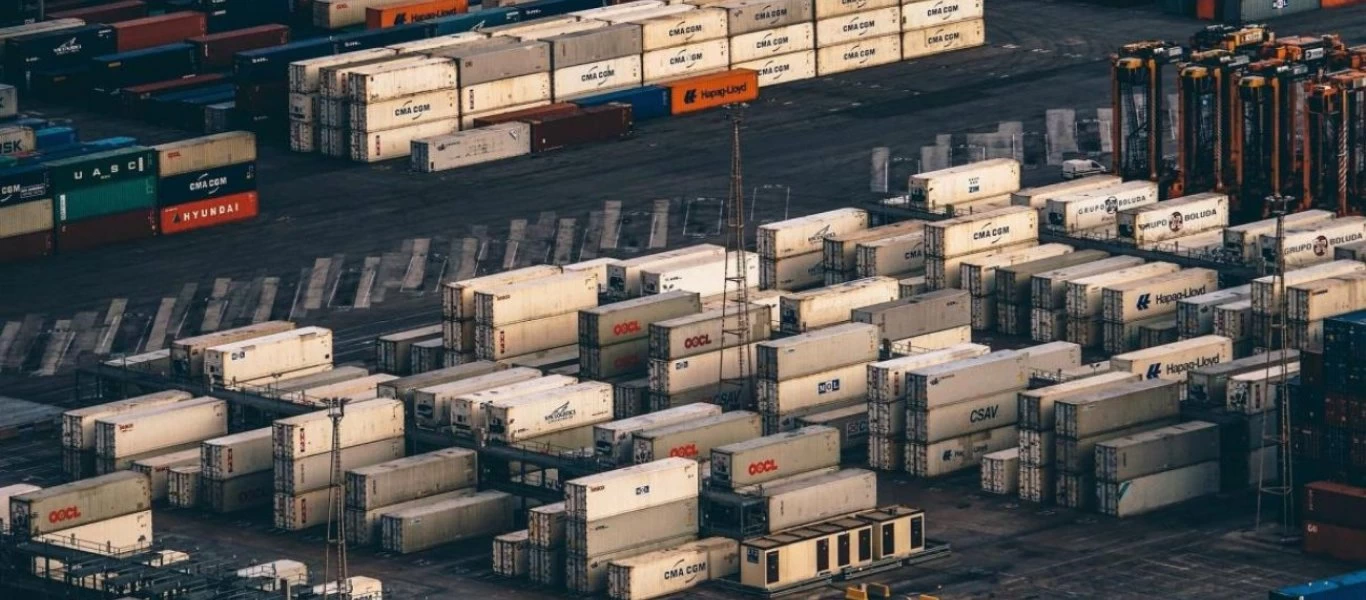 Ινδία: Εντοπίστηκαν τρεις τόνοι ηρωίνης από το Αφγανιστάν σε λιμάνι του Γκουτζαράτ